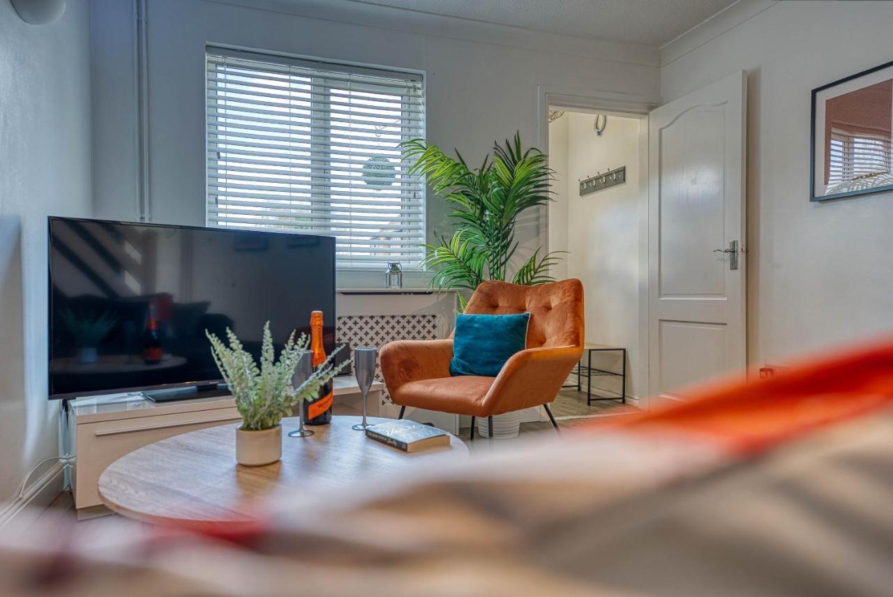 Capri 13 Sa - Contemporary 2 Bedroom House In Loughborough With Free Parking, Close To Loughborough University & M1 Motorway 외부 사진