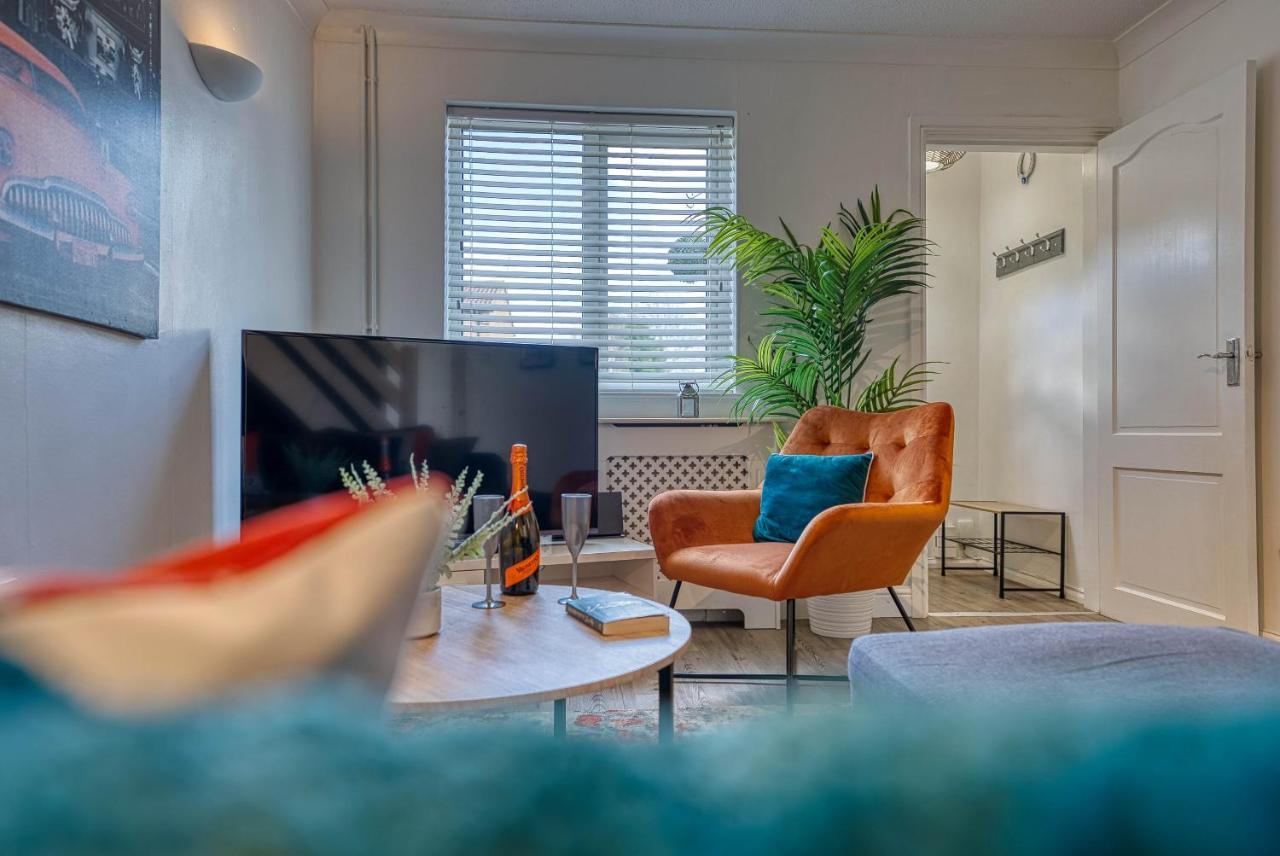 Capri 13 Sa - Contemporary 2 Bedroom House In Loughborough With Free Parking, Close To Loughborough University & M1 Motorway 외부 사진
