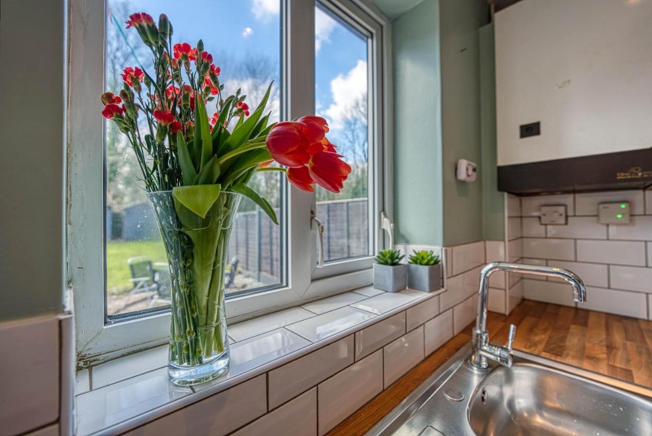 Capri 13 Sa - Contemporary 2 Bedroom House In Loughborough With Free Parking, Close To Loughborough University & M1 Motorway 외부 사진